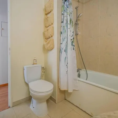 10th Arr Stylish Retreat Apartment Paris
